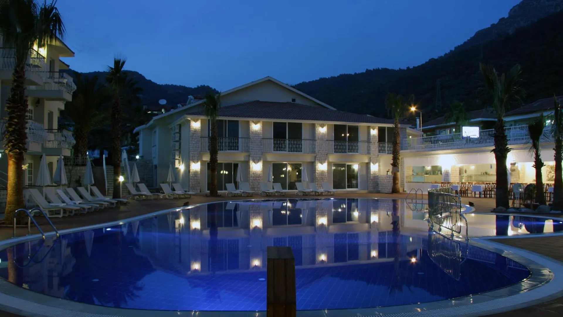 The Blue Lagoon Deluxe Hotel Oludeniz