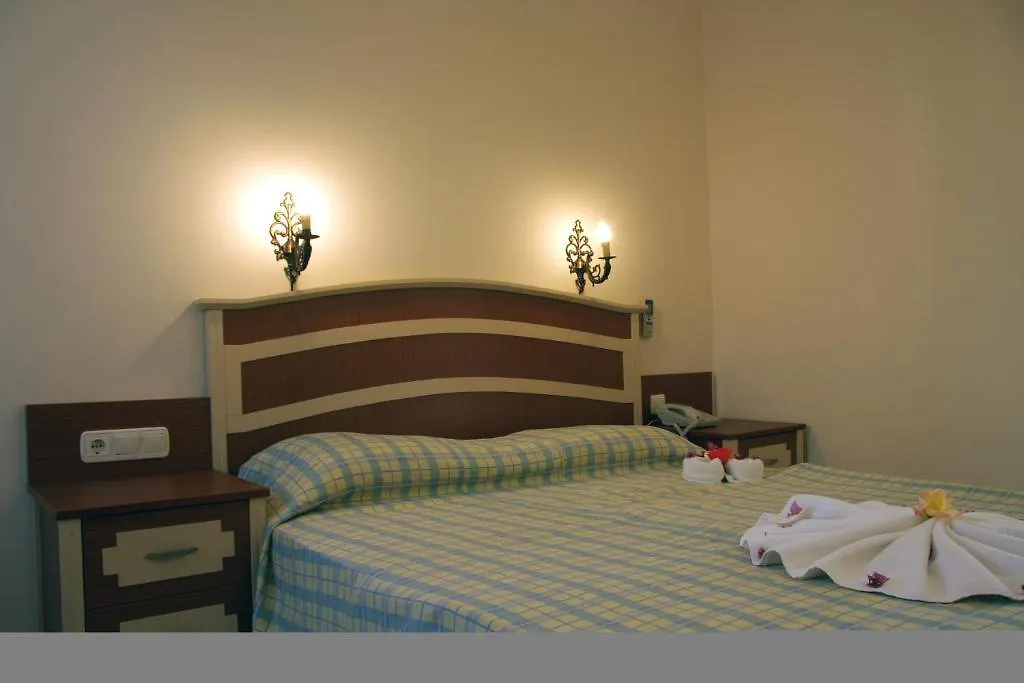 The Blue Lagoon Deluxe Hotel Oludeniz