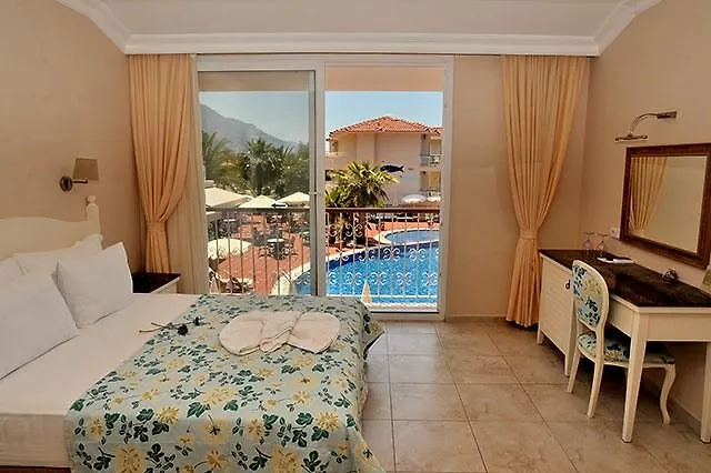 The Blue Lagoon Deluxe Hotel Oludeniz